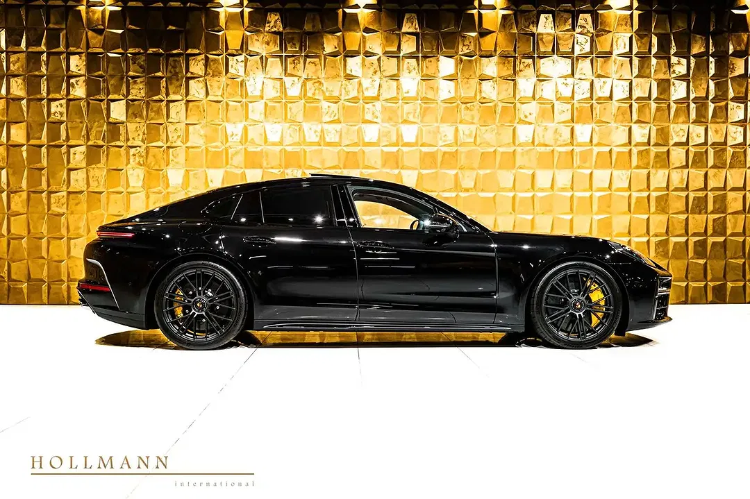 Porsche Panamera - Thumbnail 3