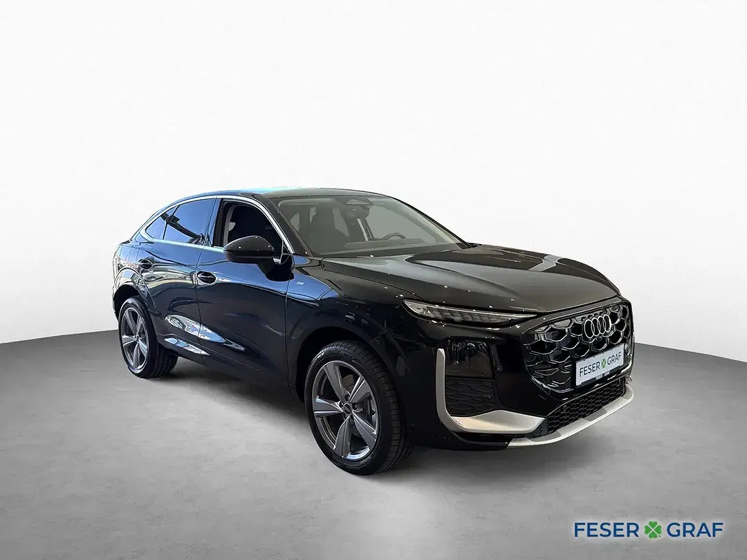 Audi Q3 - Thumbnail 3