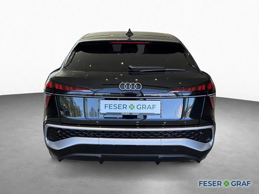 Audi Q3 - Thumbnail 6