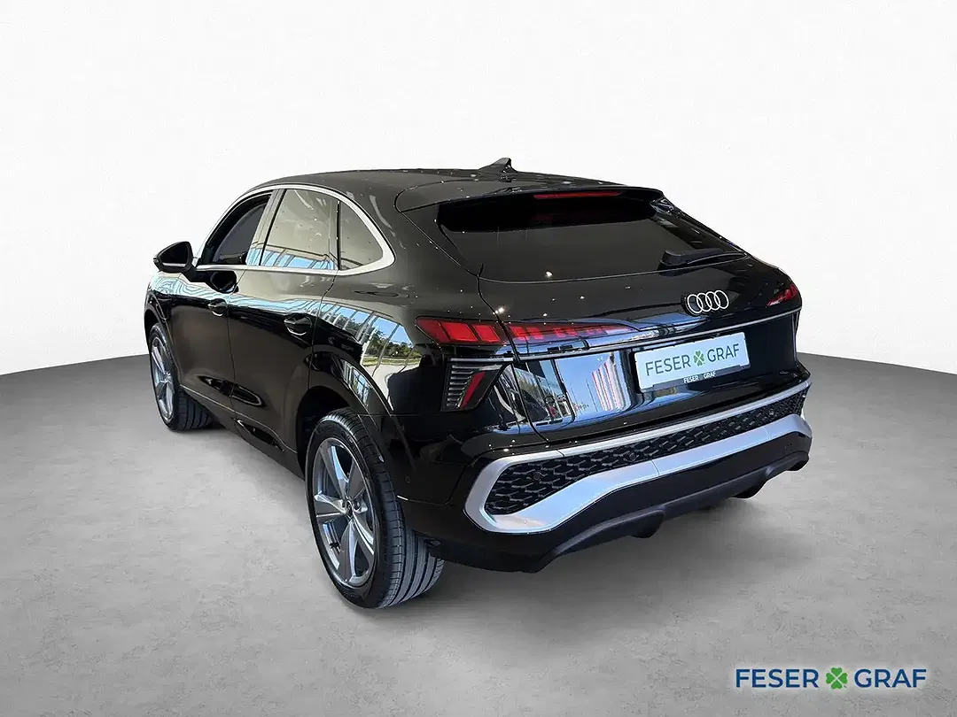 Audi Q3 - Thumbnail 7