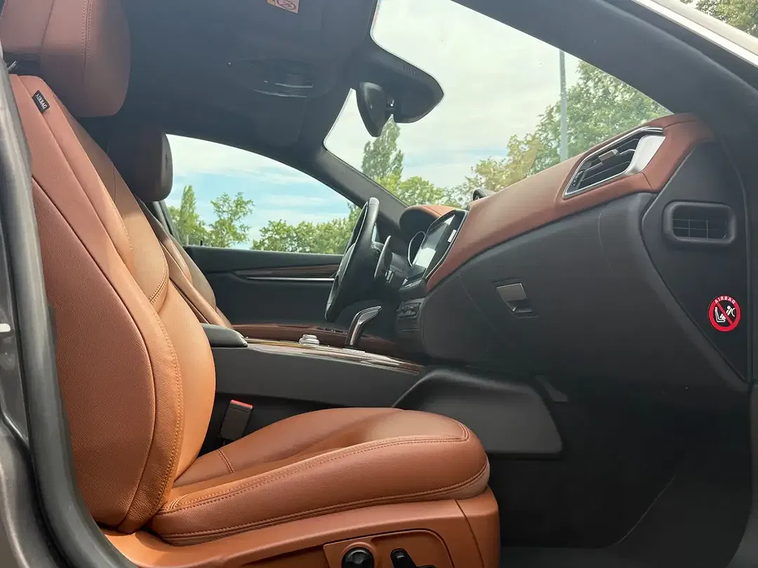 Maserati Ghibli - Thumbnail 14