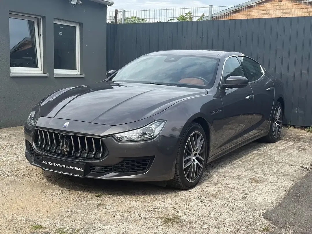 Maserati Ghibli - Thumbnail 3