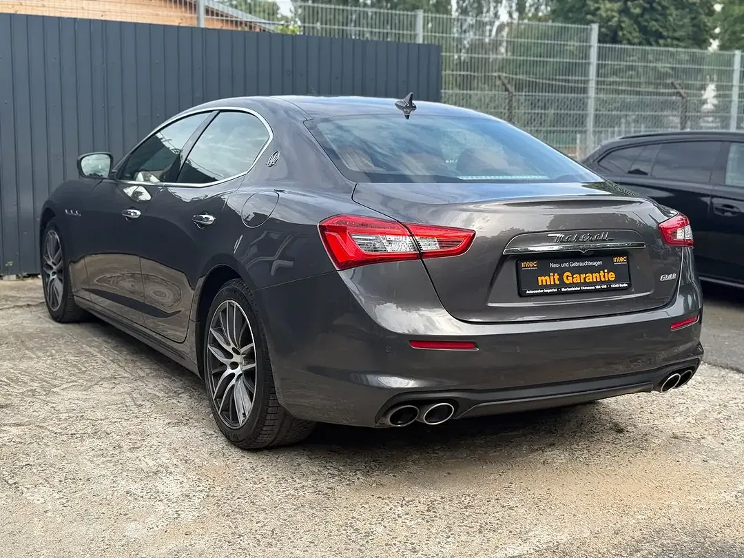 Maserati Ghibli - Thumbnail 4