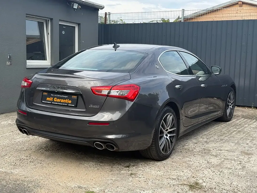 Maserati Ghibli - Thumbnail 7