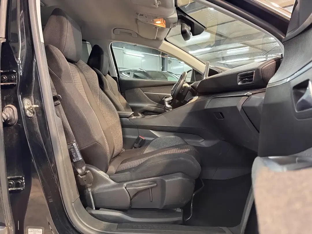 Peugeot 5008 - Thumbnail 6