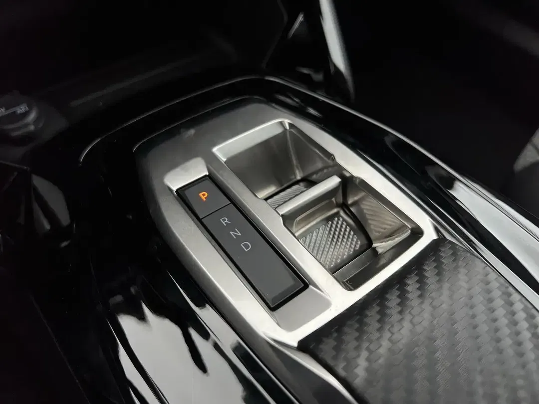 Peugeot 2008 - Thumbnail 13