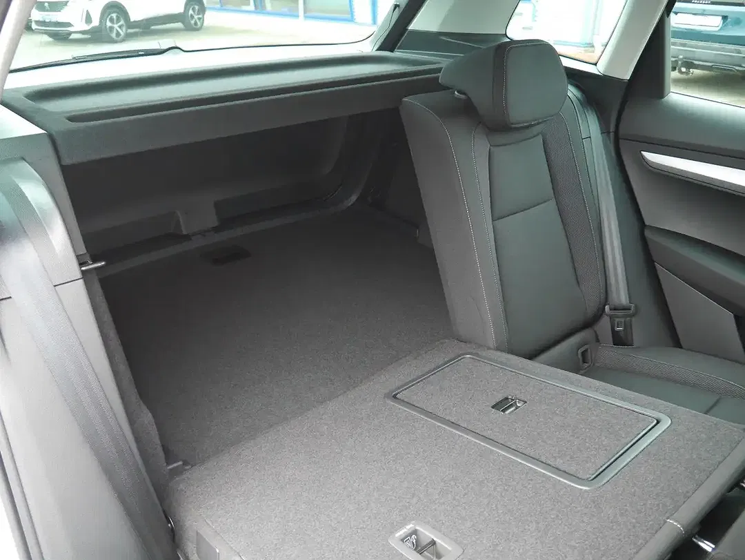 Skoda Karoq - Thumbnail 9