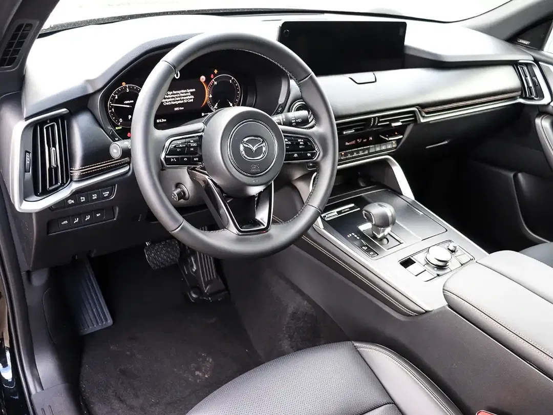 Mazda CX-60 - Thumbnail 4