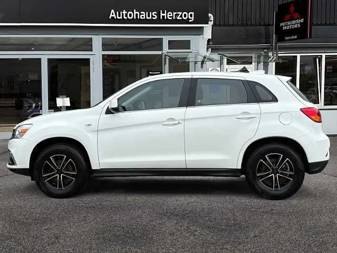 Mitsubishi ASX - Thumbnail 2