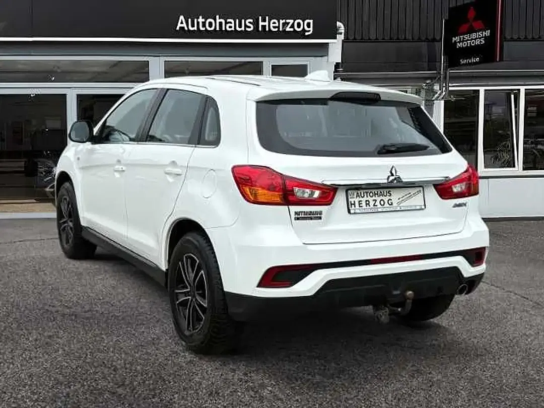 Mitsubishi ASX - Thumbnail 3