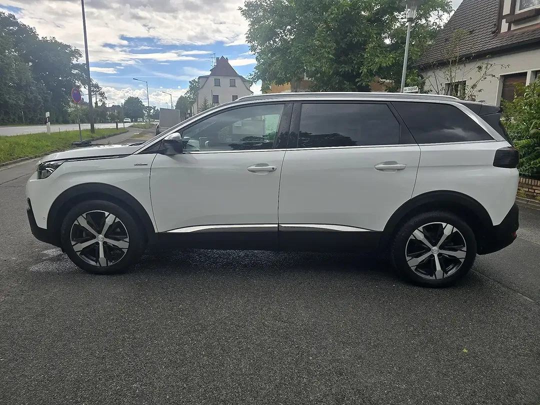 Peugeot 5008 - Thumbnail 8