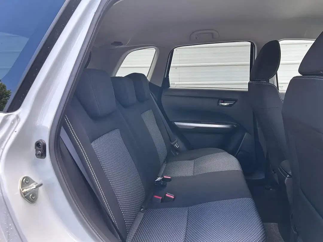Suzuki Vitara - Thumbnail 15