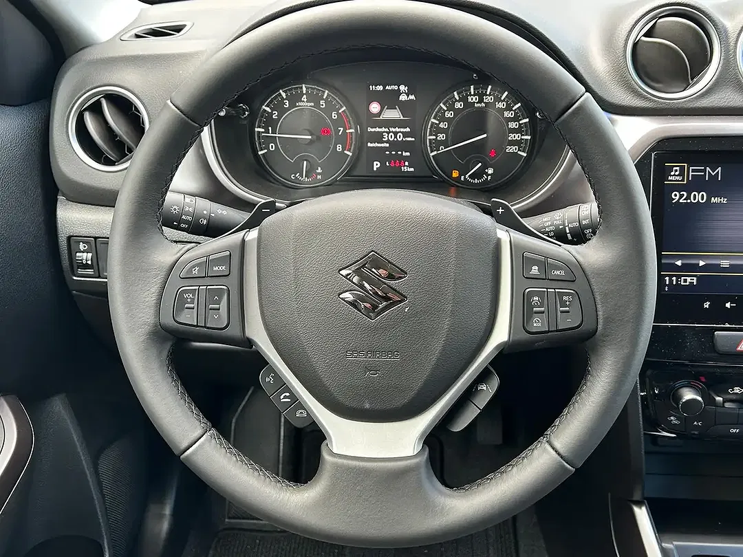 Suzuki Vitara - Thumbnail 9