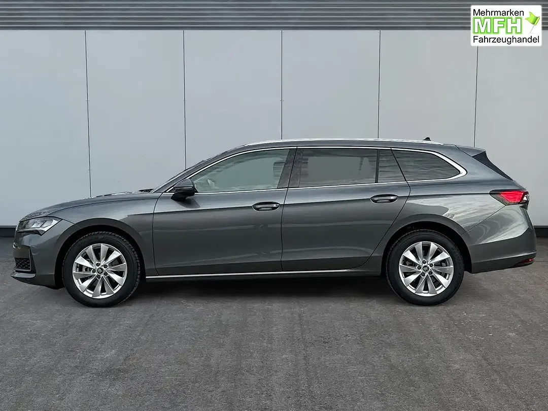 Skoda Superb - Thumbnail 2