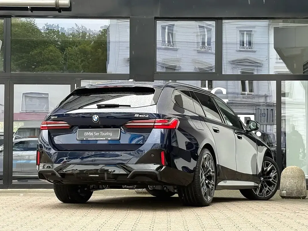 BMW 540 - Thumbnail 2