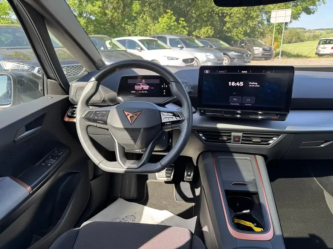 CUPRA Born - Thumbnail 13