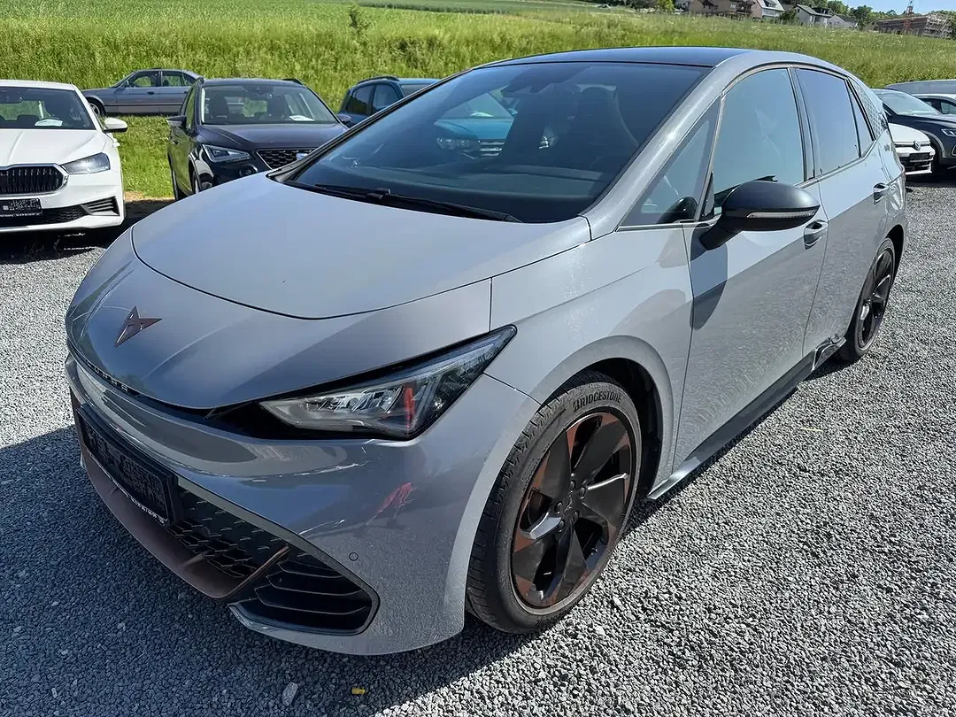 CUPRA Born - Thumbnail 3