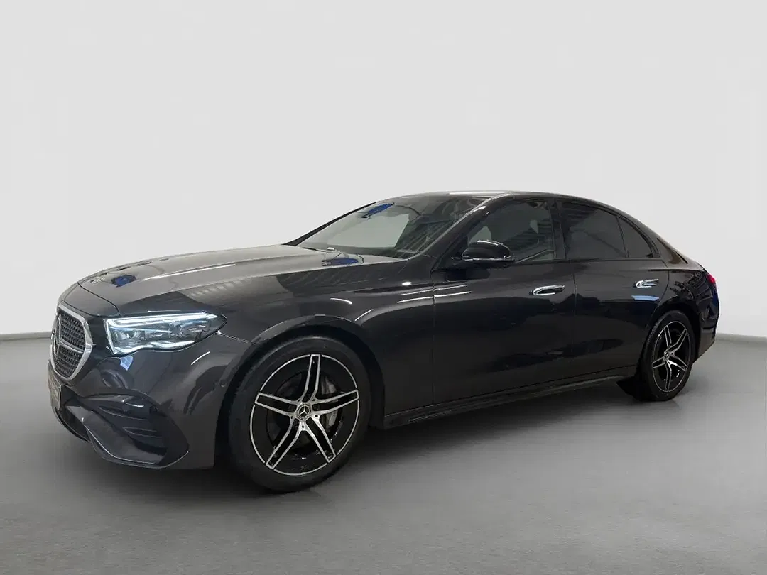 Mercedes-Benz E 220 - Thumbnail 1