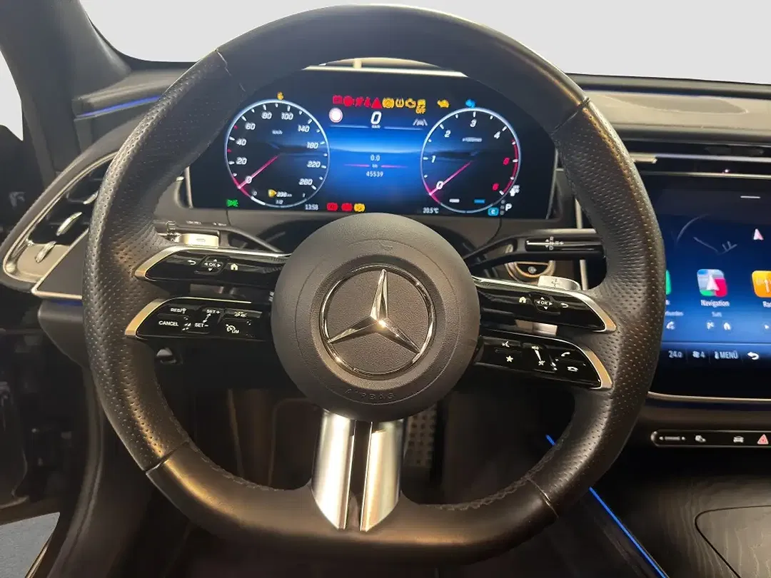 Mercedes-Benz E 220 - Thumbnail 7