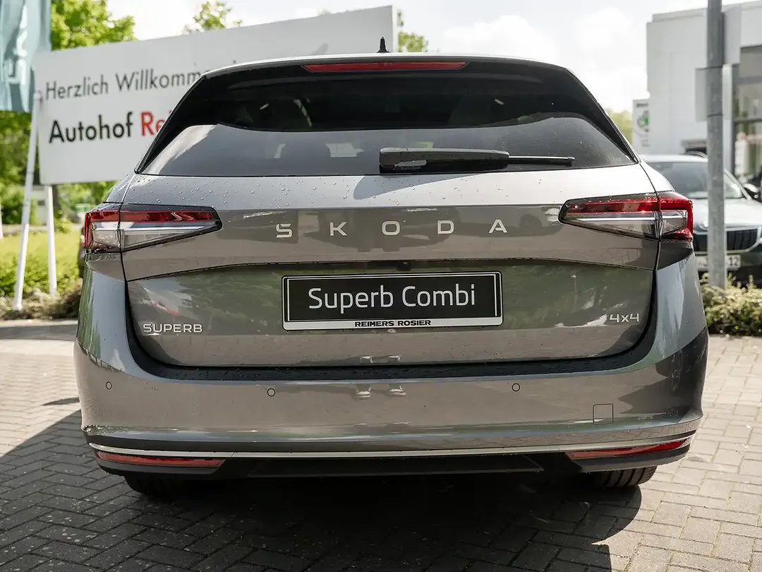 Skoda Superb - Thumbnail 4