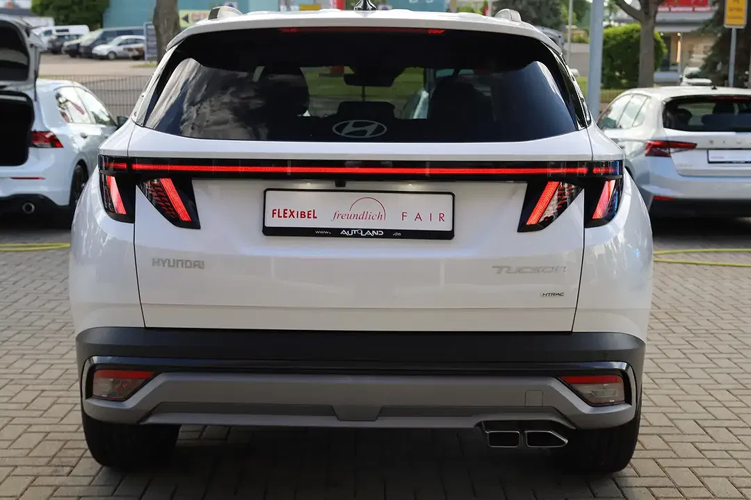 Hyundai TUCSON - Thumbnail 3