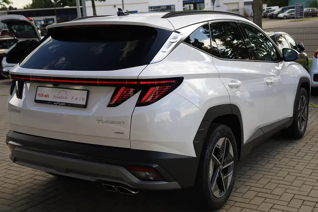 Hyundai TUCSON - Thumbnail 4