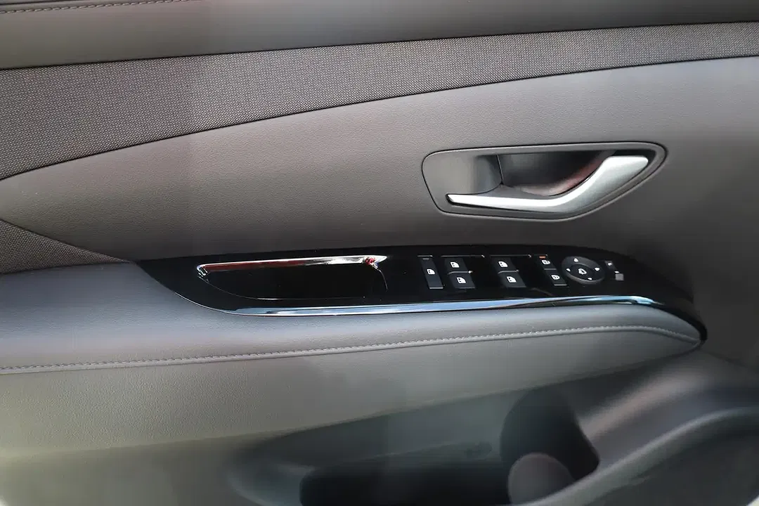 Hyundai TUCSON - Thumbnail 7
