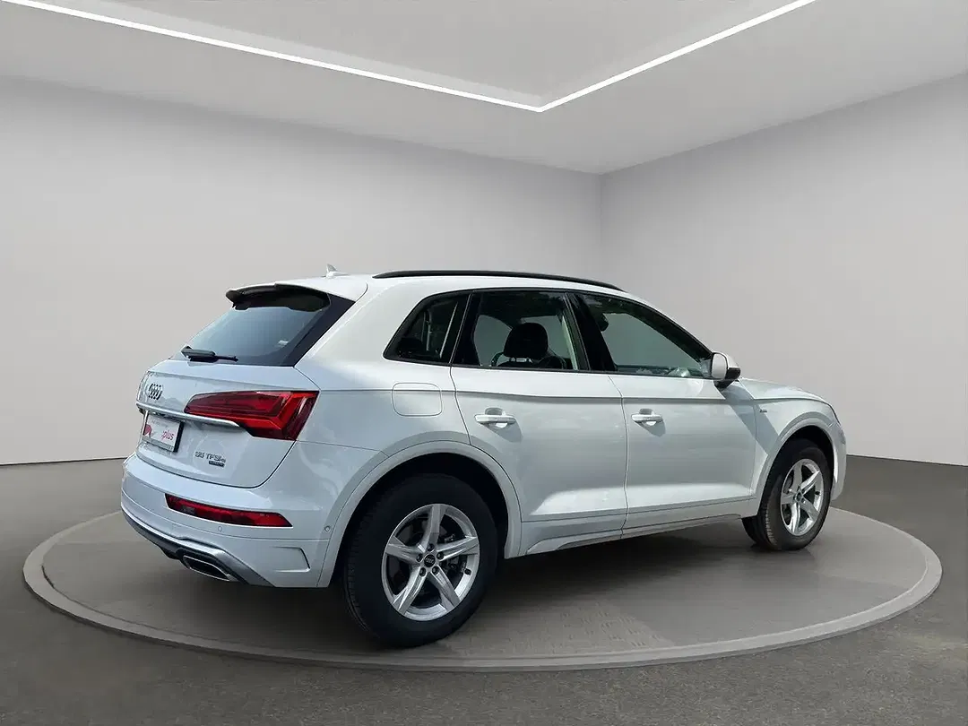Audi Q5 - Thumbnail 3