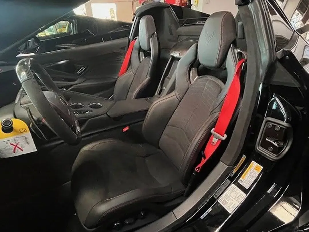 Corvette C8 - Thumbnail 11
