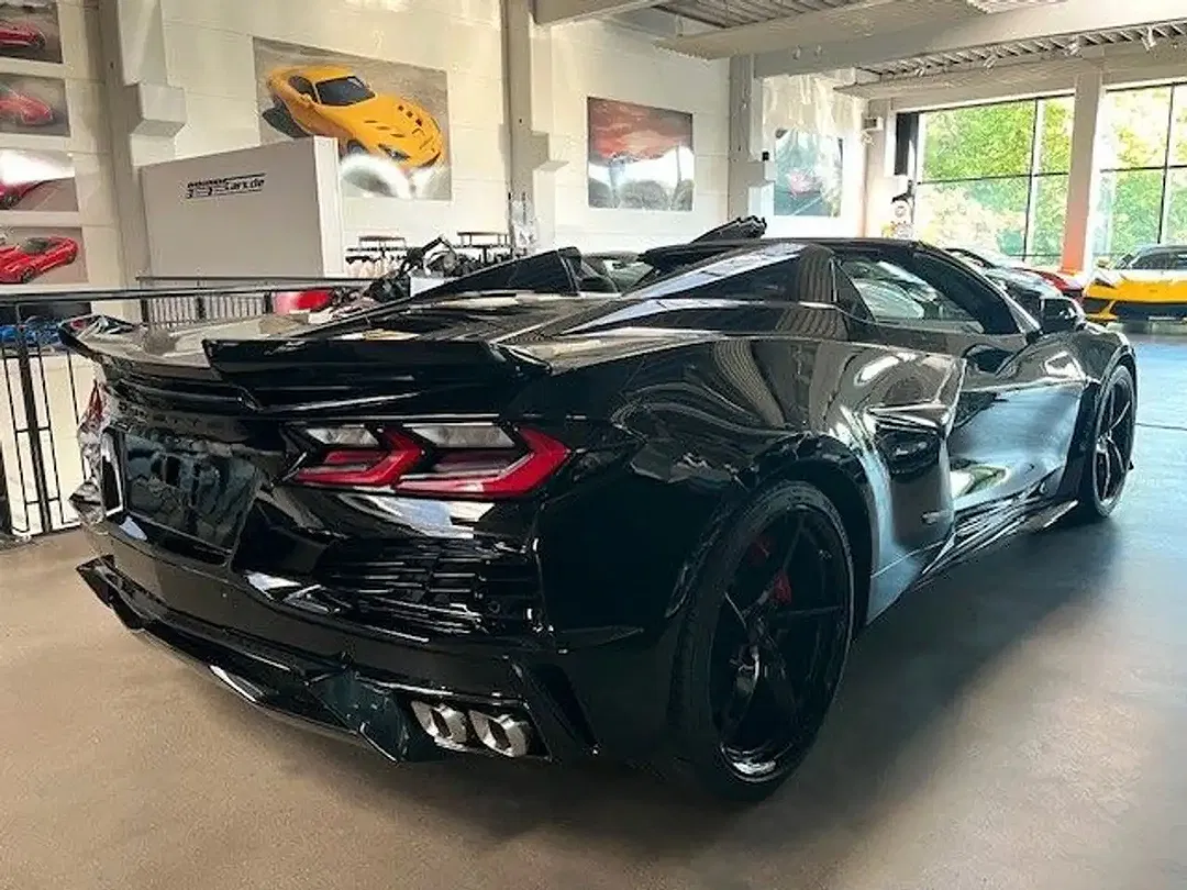 Corvette C8 - Thumbnail 4