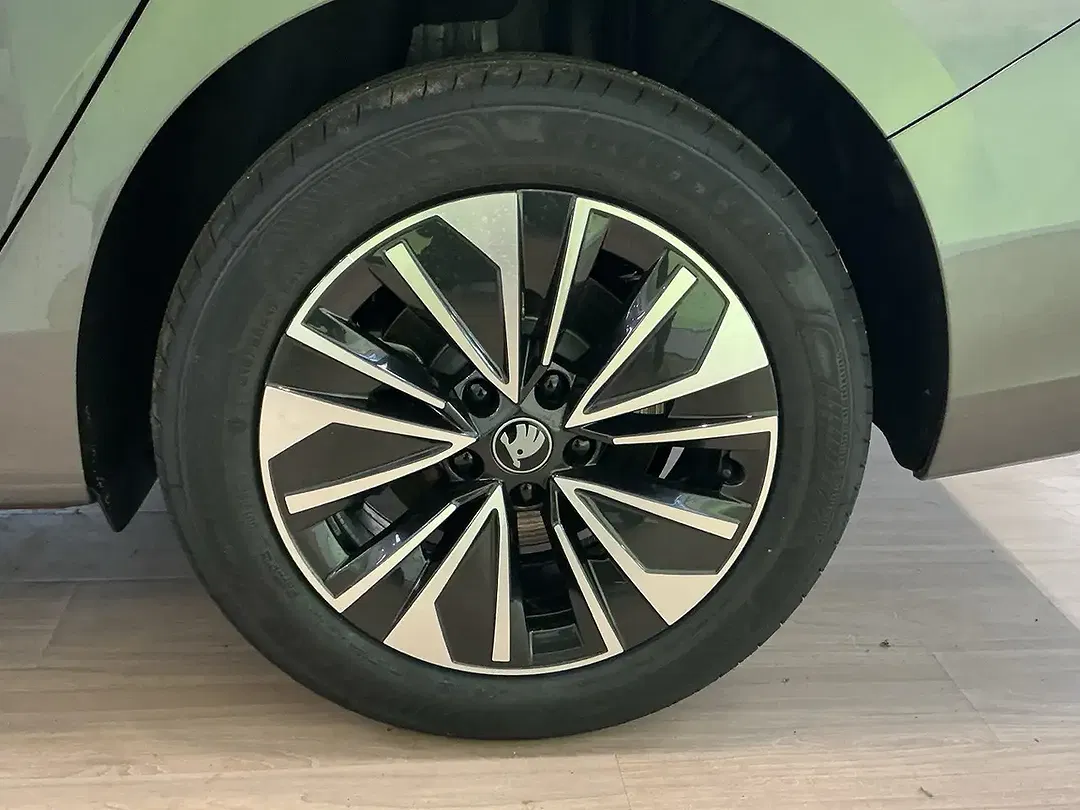Skoda Superb - Thumbnail 7