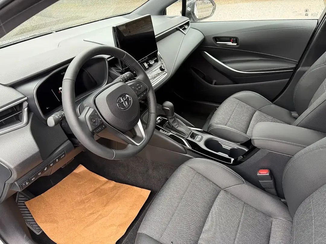Toyota Corolla - Thumbnail 3