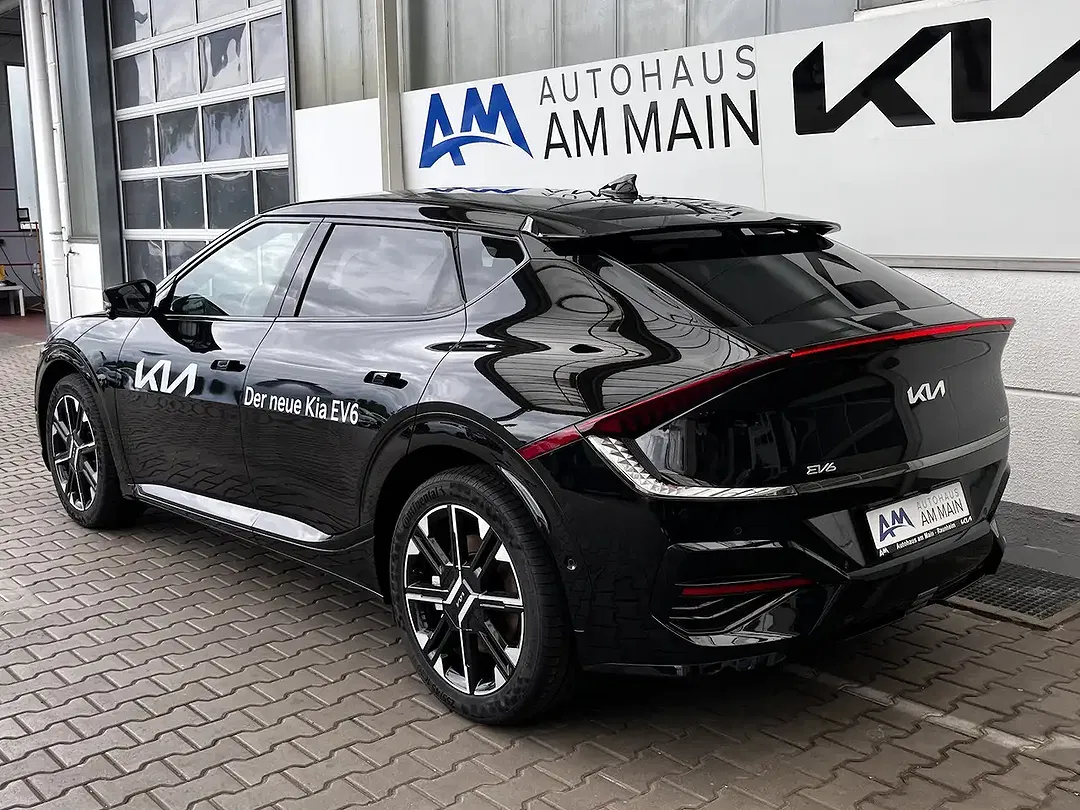 Kia EV6 - Thumbnail 4