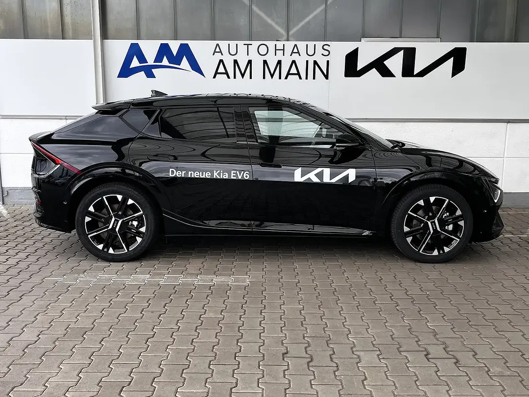Kia EV6 - Thumbnail 6