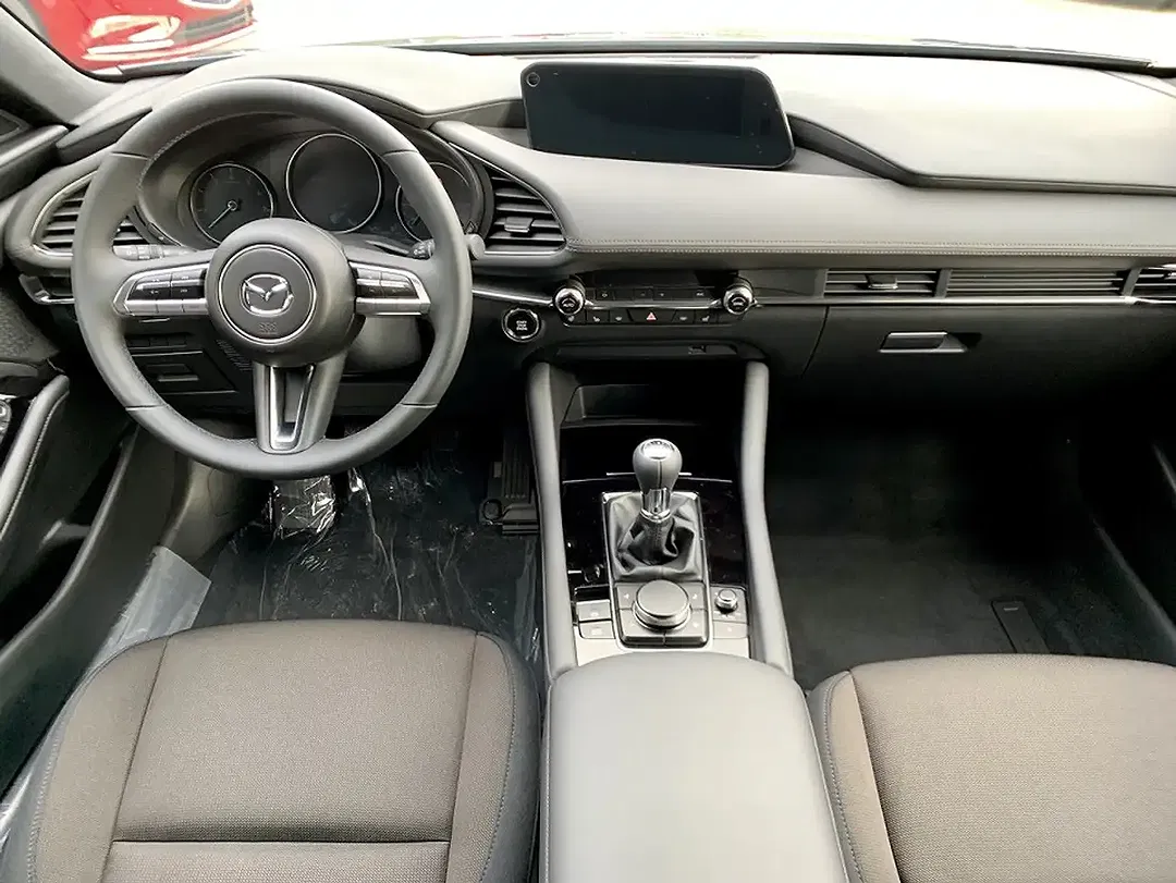 Mazda 3 - Thumbnail 10