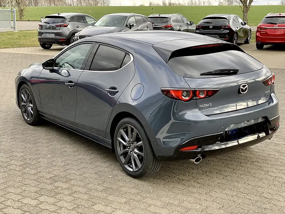 Mazda 3 - Thumbnail 7