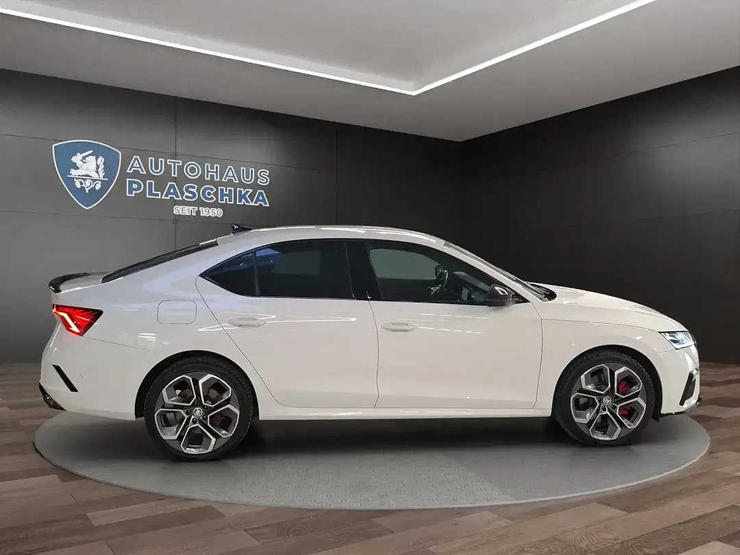 Skoda Octavia - Thumbnail 4