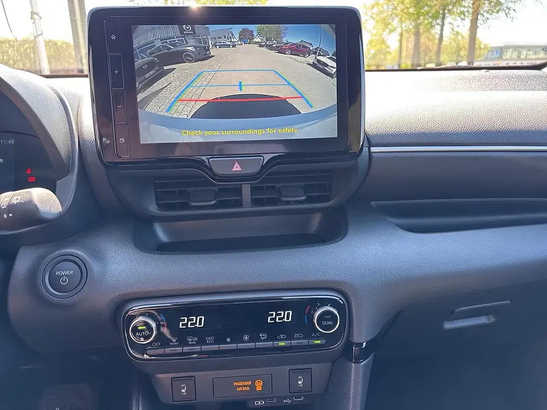 Mazda 2 - Thumbnail 12