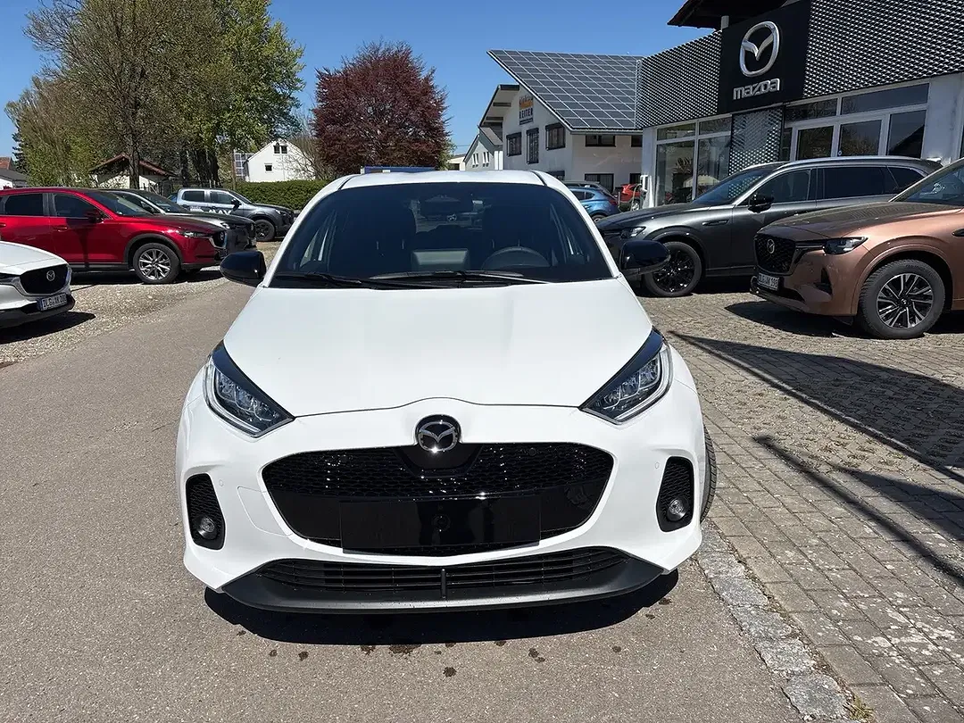 Mazda 2 - Thumbnail 2