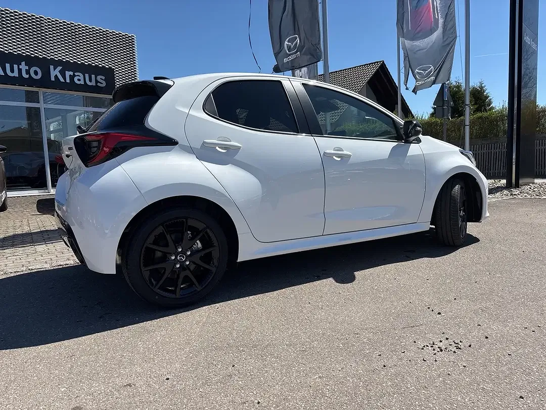 Mazda 2 - Thumbnail 4