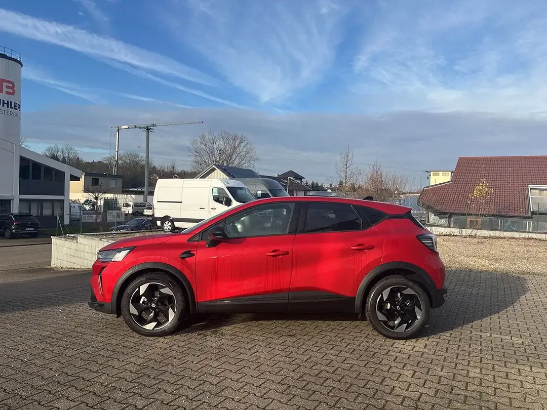 Renault Captur - Thumbnail 2