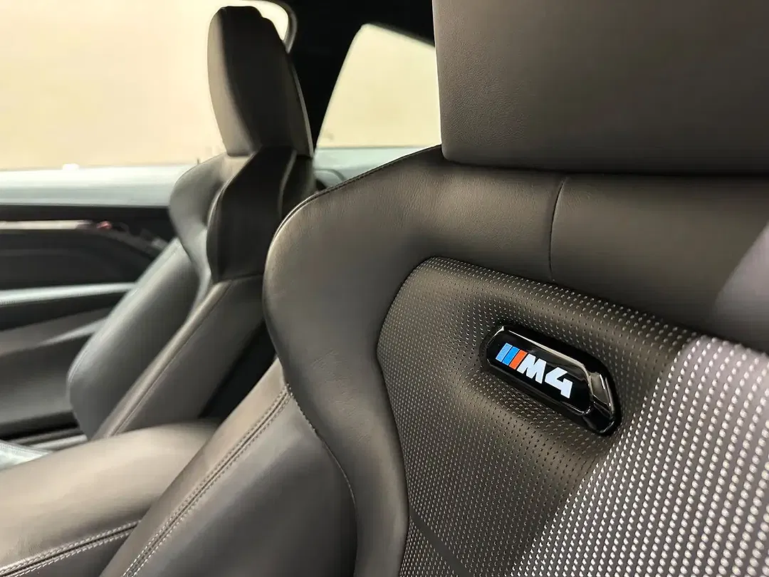 BMW M4 - Thumbnail 11
