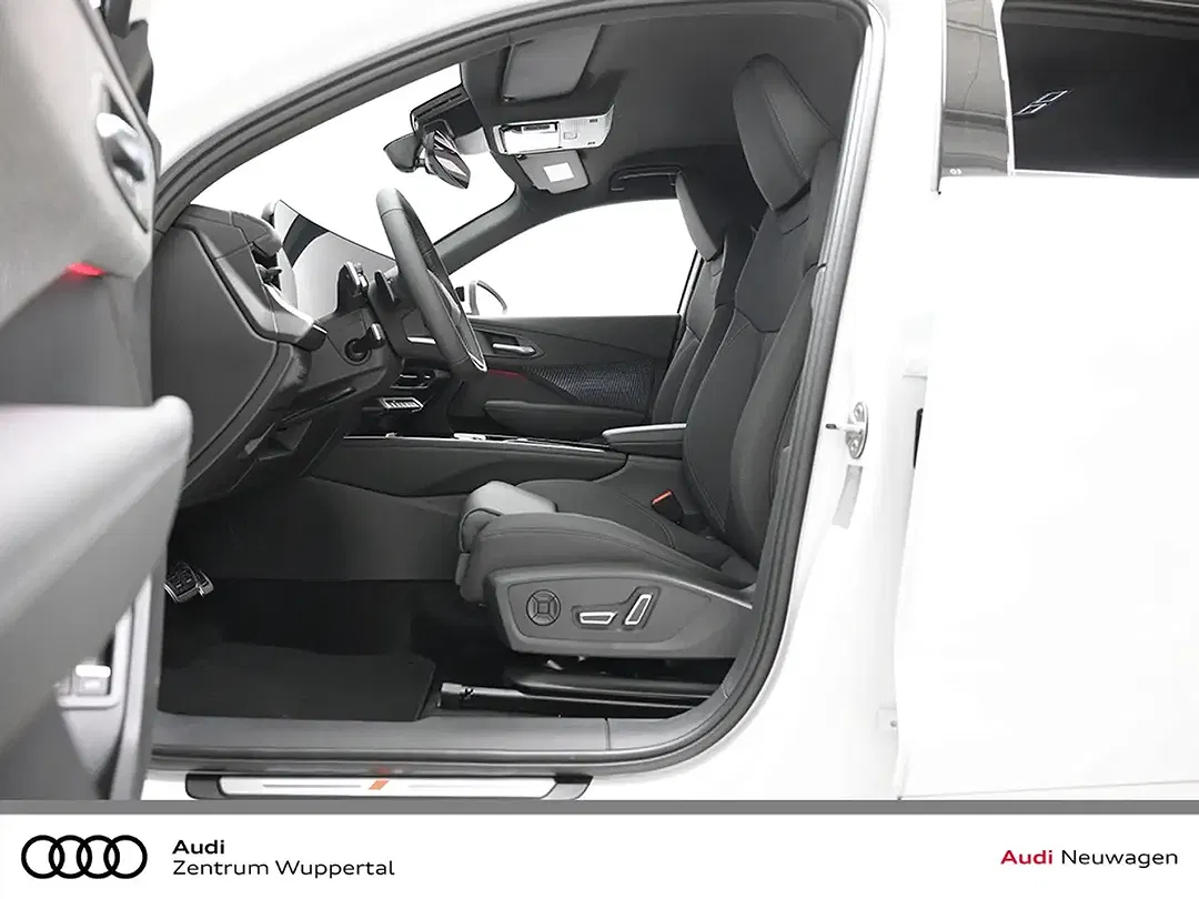 Audi Q3 - Thumbnail 12
