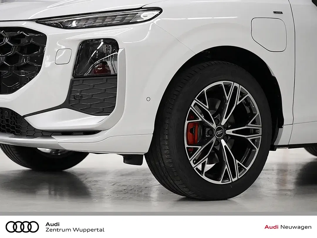 Audi Q3 - Thumbnail 5