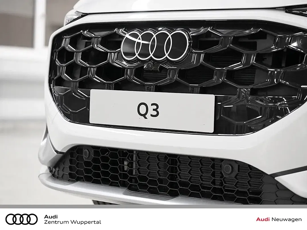 Audi Q3 - Thumbnail 6