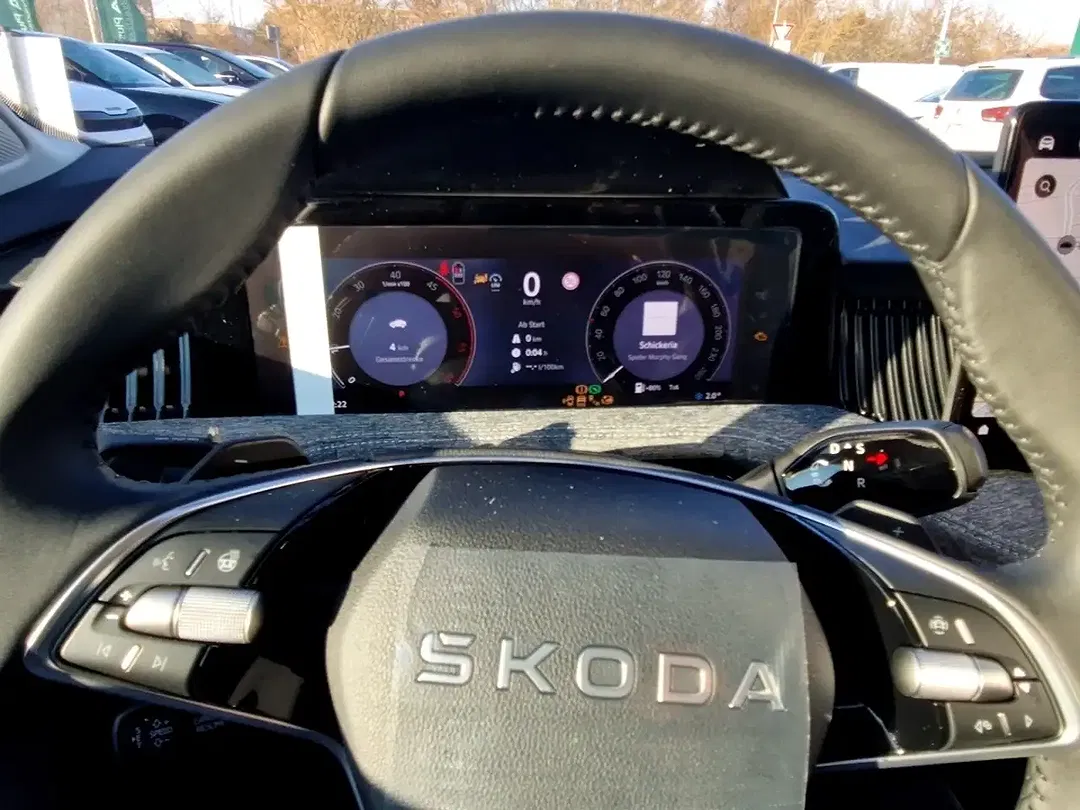 Skoda Superb - Thumbnail 10