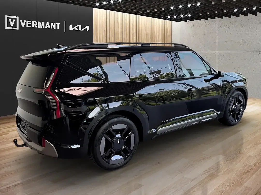 Kia EV9 - Thumbnail 2