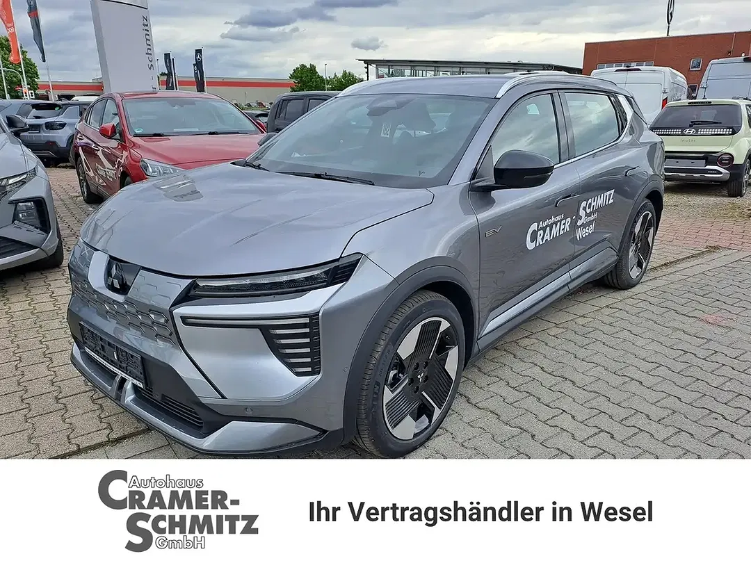Mitsubishi Eclipse Cross - Thumbnail 1