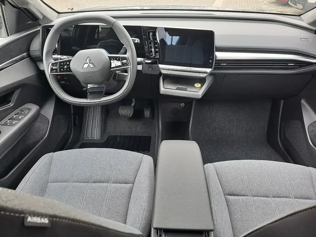 Mitsubishi Eclipse Cross - Thumbnail 12