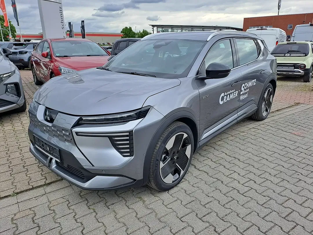 Mitsubishi Eclipse Cross - Thumbnail 2